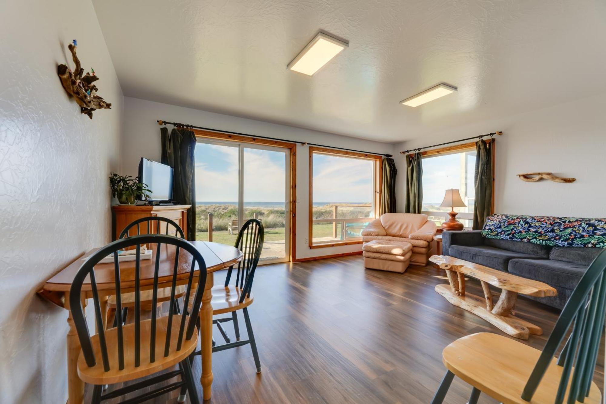 Sanderling Sea Cottages, Unit 13 Уолдпорт Екстериор снимка